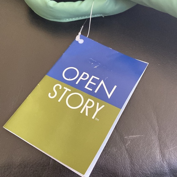 Puffer 16" Backpack Tan - Open
Story new 🆕 - Picture 9 of 10